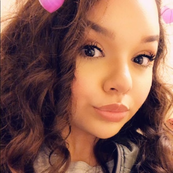 Meet your Posher, Yasmeen - Picture 1 of 1